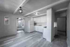 featured image of 1437 Oakland Street