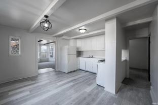 3 bedroom available for immediate move i! - Photo 1 of 1