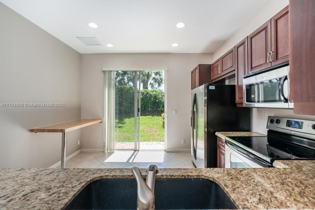 7301 Briella Dr - Photo 2 of 21