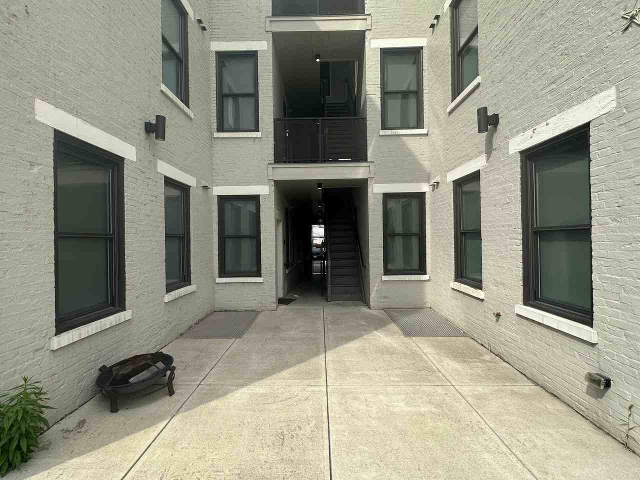 21 E 15th - Photo 2 of 4