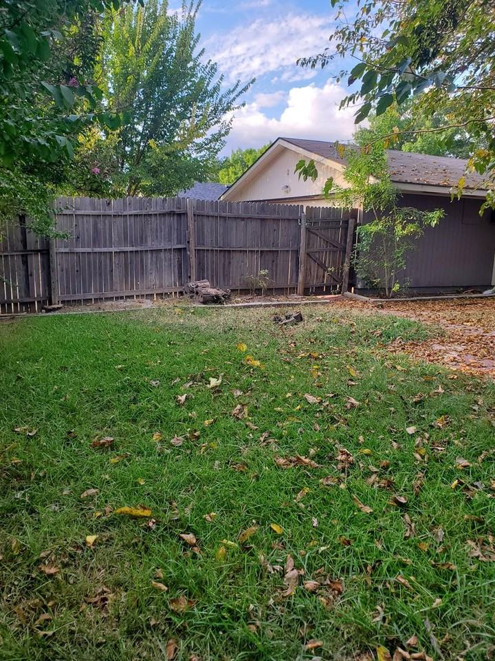 825 Hudson Dr - Photo 3 of 20