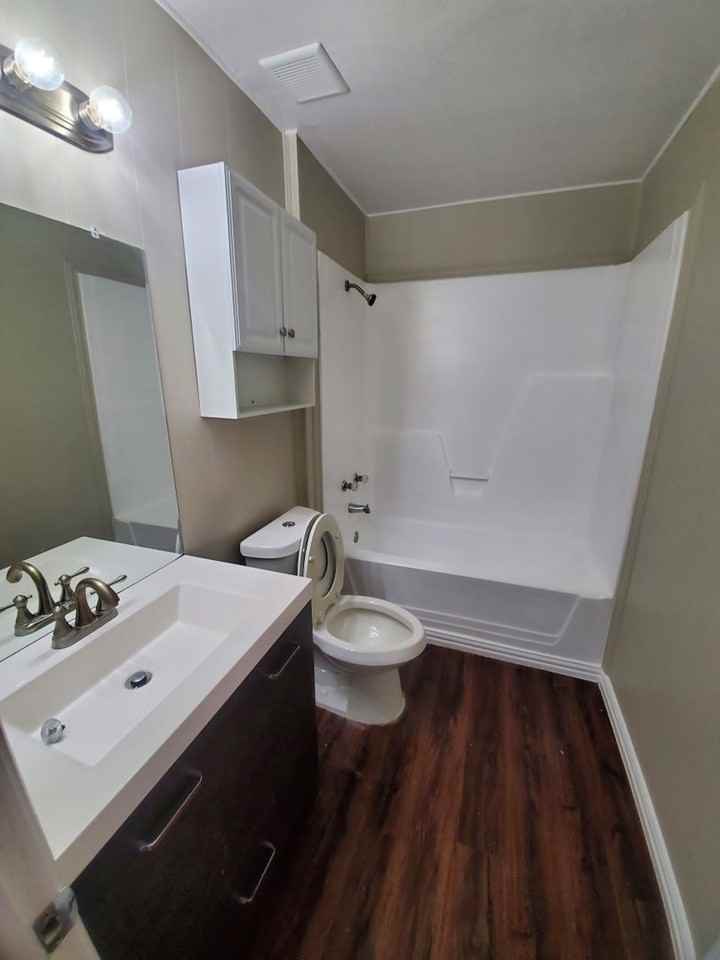 3025 Lambert Dr - Photo 5 of 17