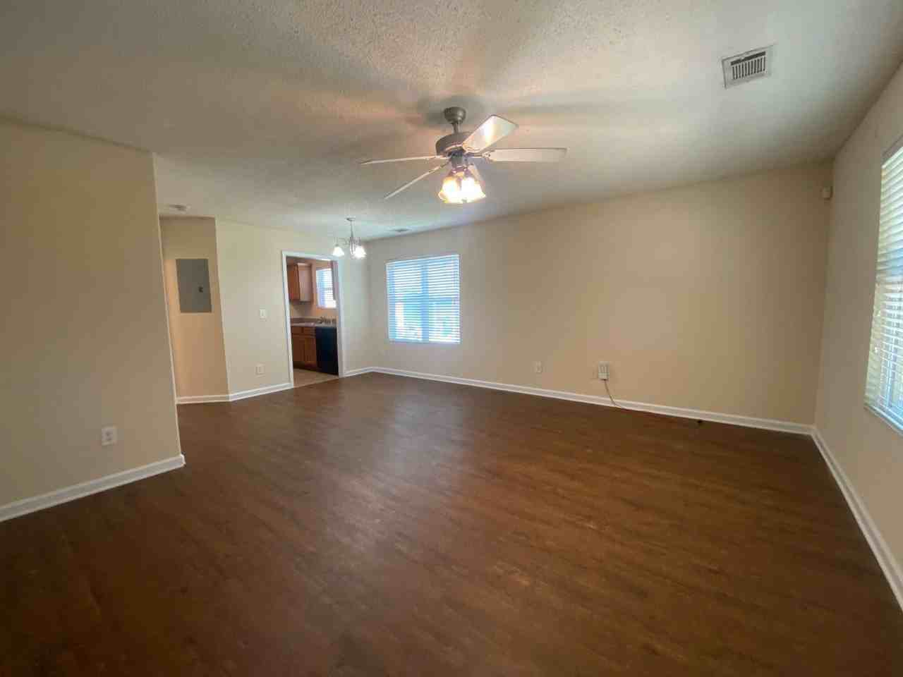 124 Katydid Dr - Photo 2 of 15