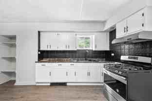 1304 Firth St - Photo 1 of 1