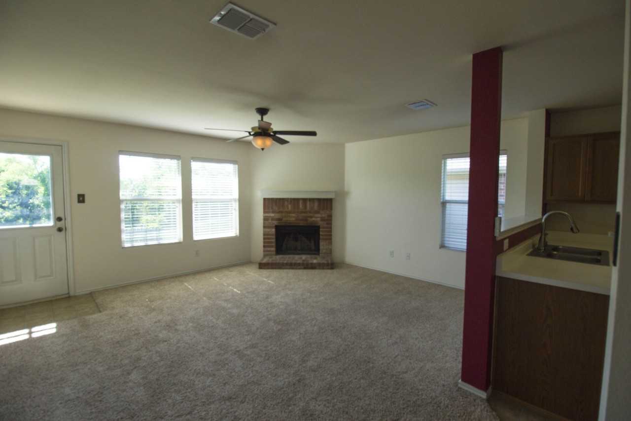 5407 Green Ivy Rd - Photo 2 of 6