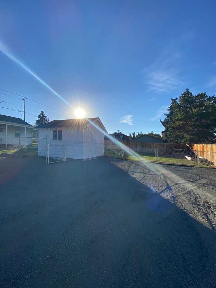 1001 W Fremont Ave - Photo 2 of 26