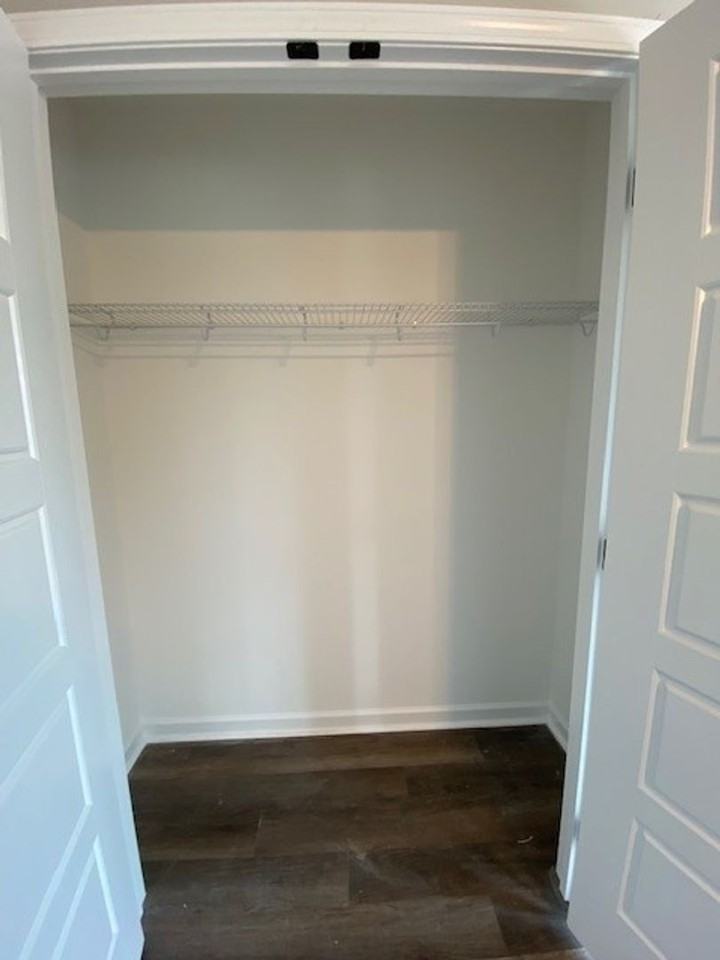 225 Newtown Rd - Photo 7 of 15