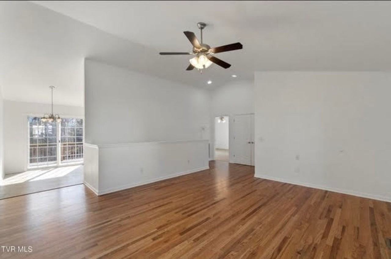 1208 American Way - Photo 3 of 11