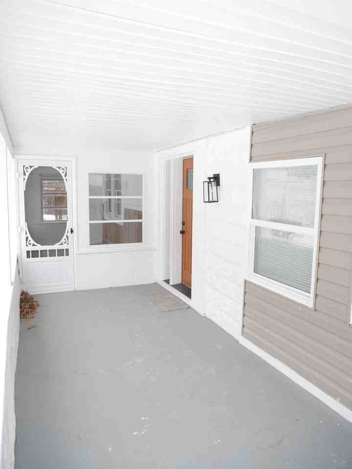 8003 Oakleigh Rd - Photo 2 of 32