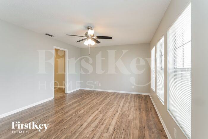 3760 Parkway Blvd - Photo 2 of 16