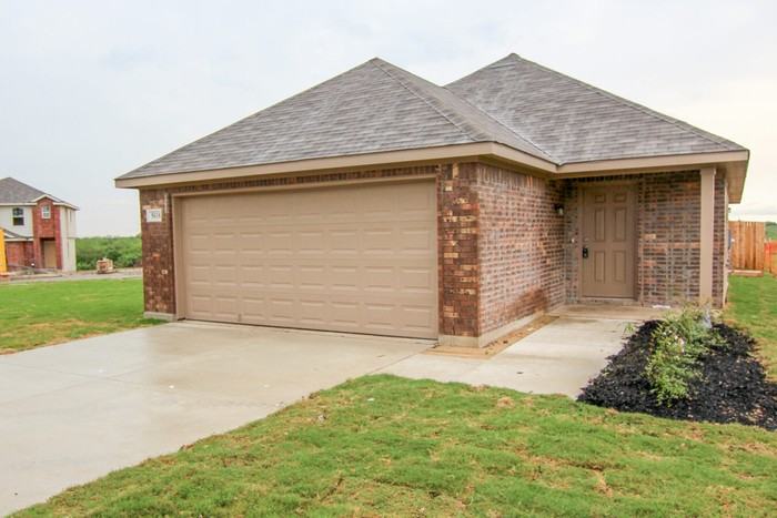 5018 War Cloud Dr - Photo 2 of 3