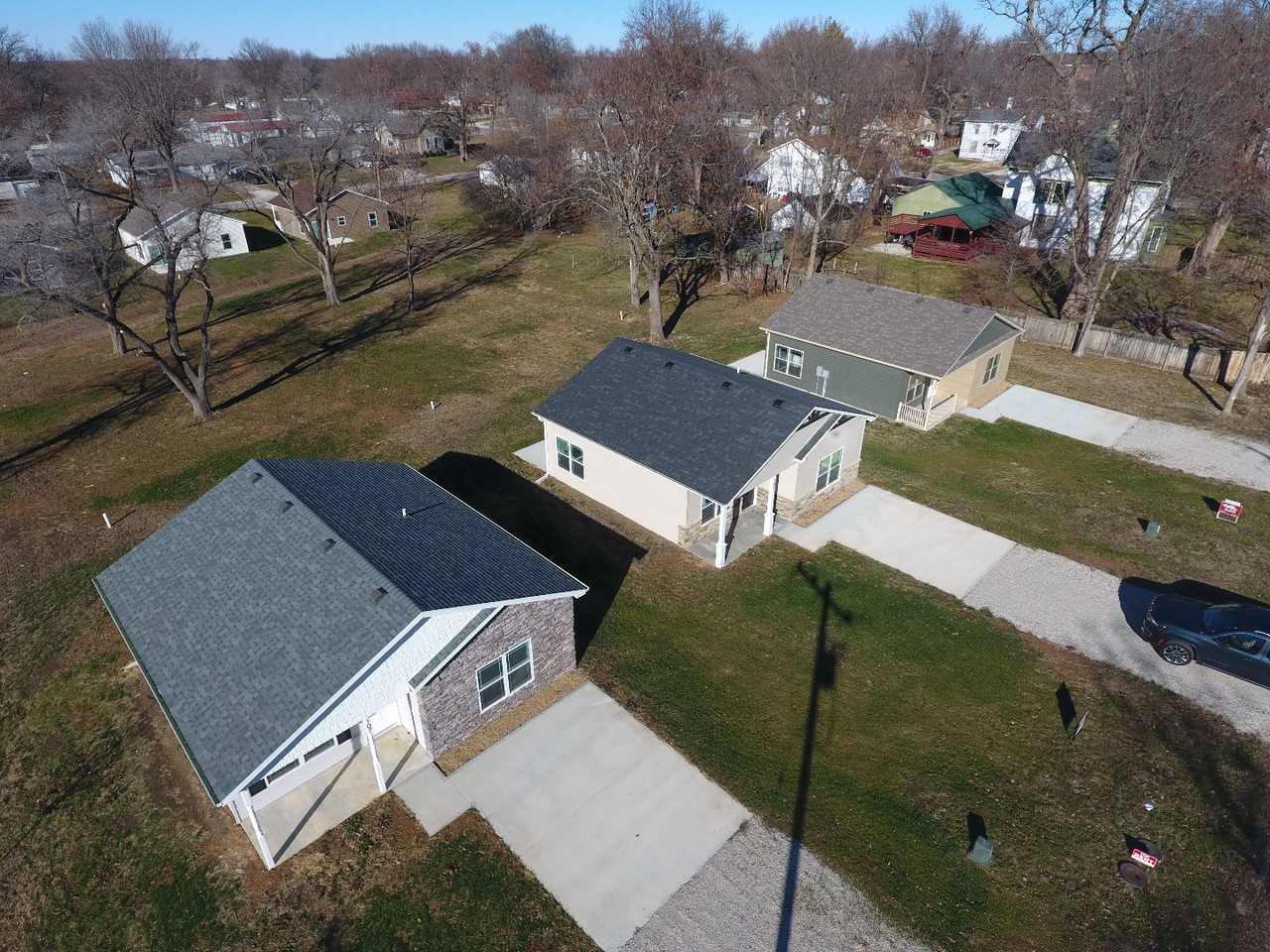 107 S Saint Charles St - Photo 2 of 12