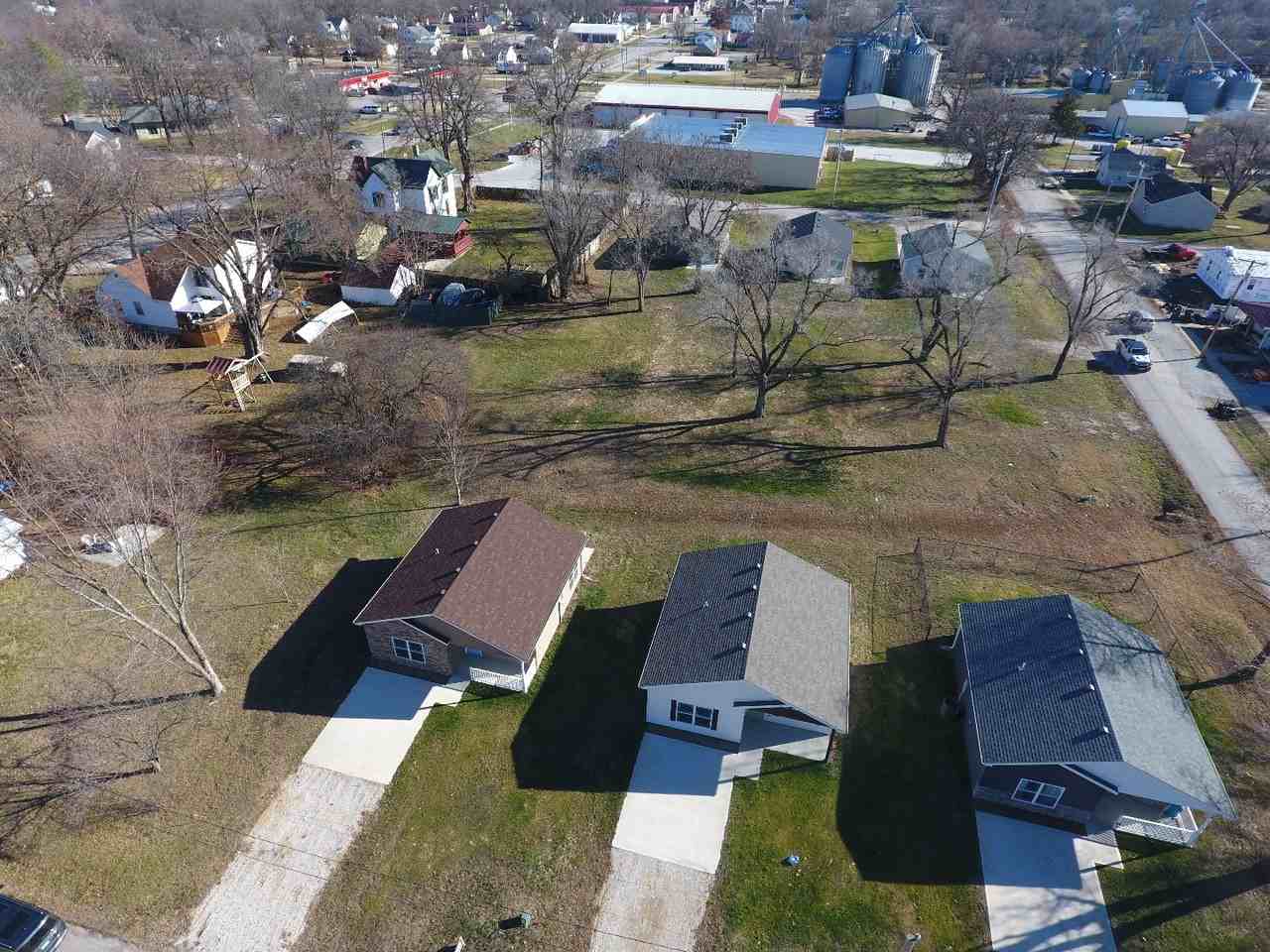 107 S Saint Charles St - Photo 3 of 12