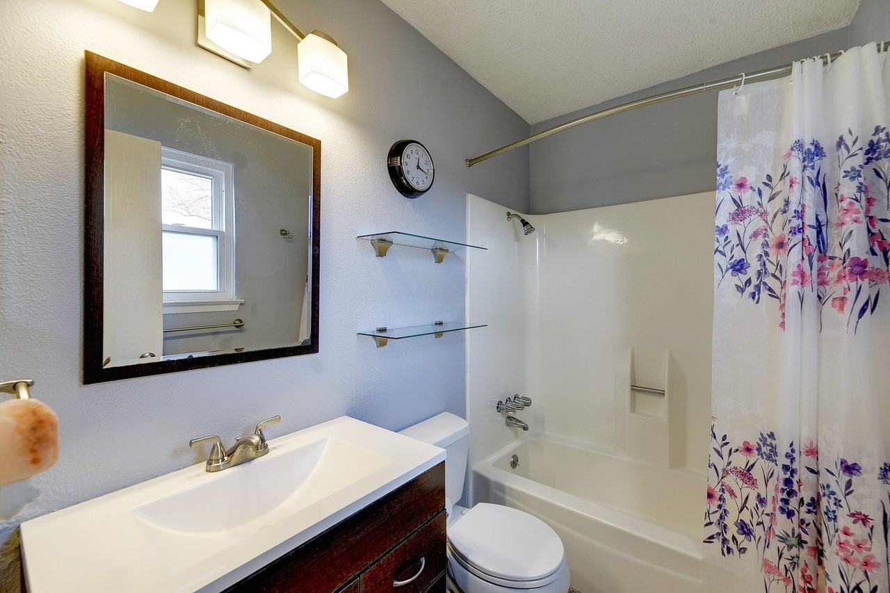 10100 Pond View Cir #NA - Photo 3 of 23