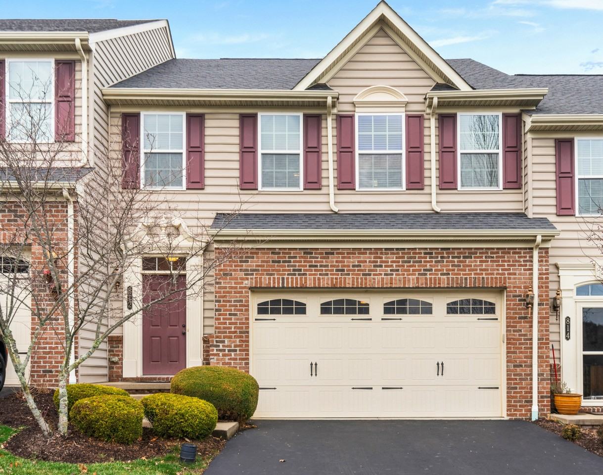 812 Fairgate Dr - Photo 2 of 19