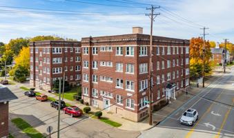 featured image of 26 E Tallmadge Ave