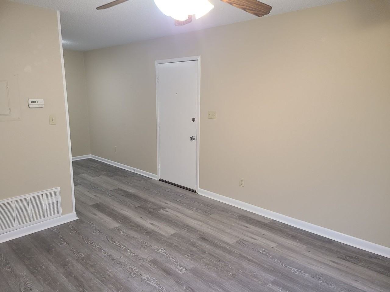 117 Alder Ave Se - Photo 4 of 15