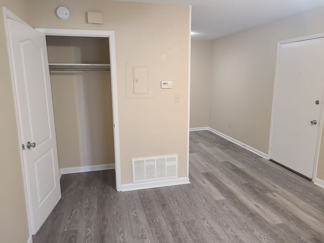117 Alder Ave Se - Photo 5 of 15