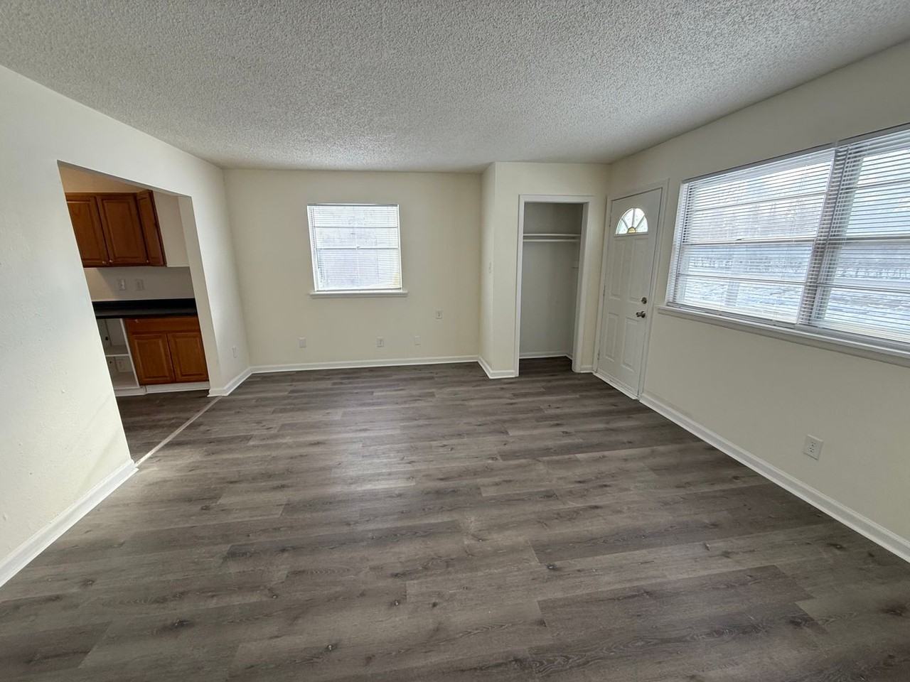 Deer Creek Apartments - Photo 7 of 47