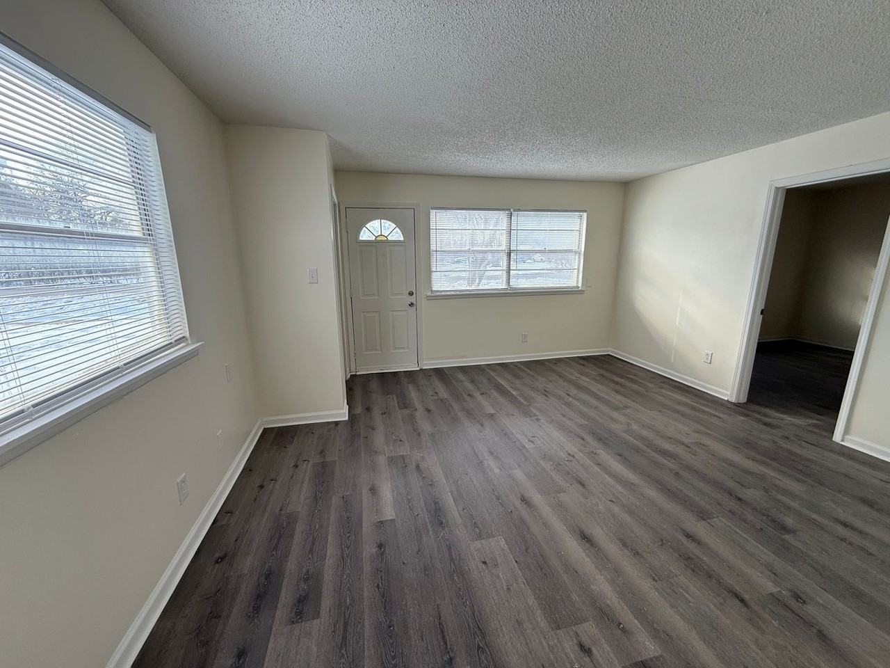 Deer Creek Apartments - Photo 4 of 50