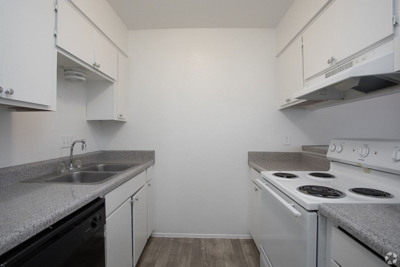 Mountain Lakes Apartments - Photo 3 of 14