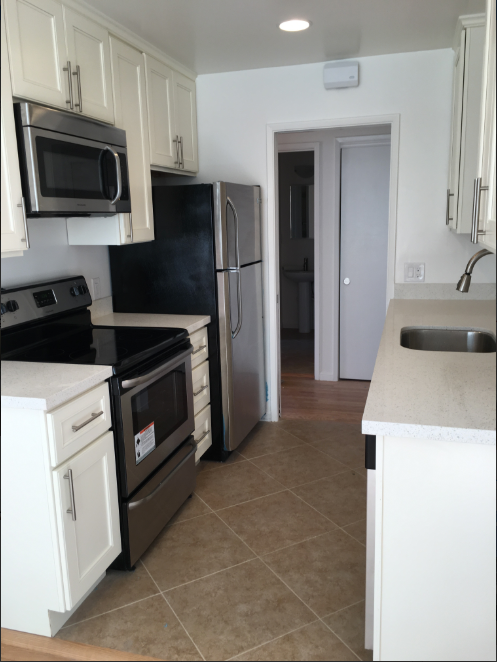 LESTER COURT, LLC - Photo 4 of 46