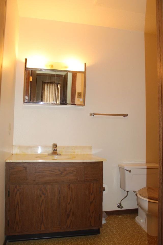 Golden Valley Apartments - Photo 3 of 20