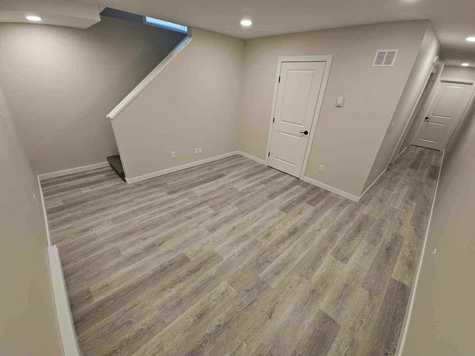 56 Lennox Ave #MAIN - Photo 3 of 11