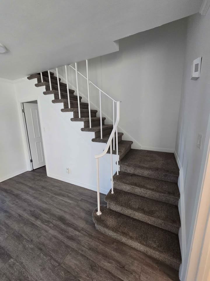 920 Renfrew Bay #920 - Photo 2 of 11