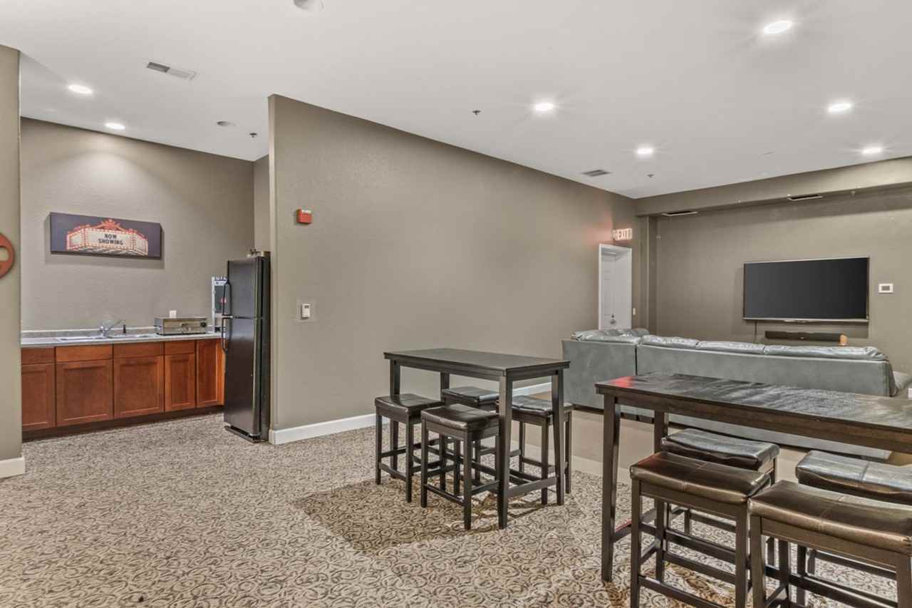 Madison Apartments - Photo 6 of 50