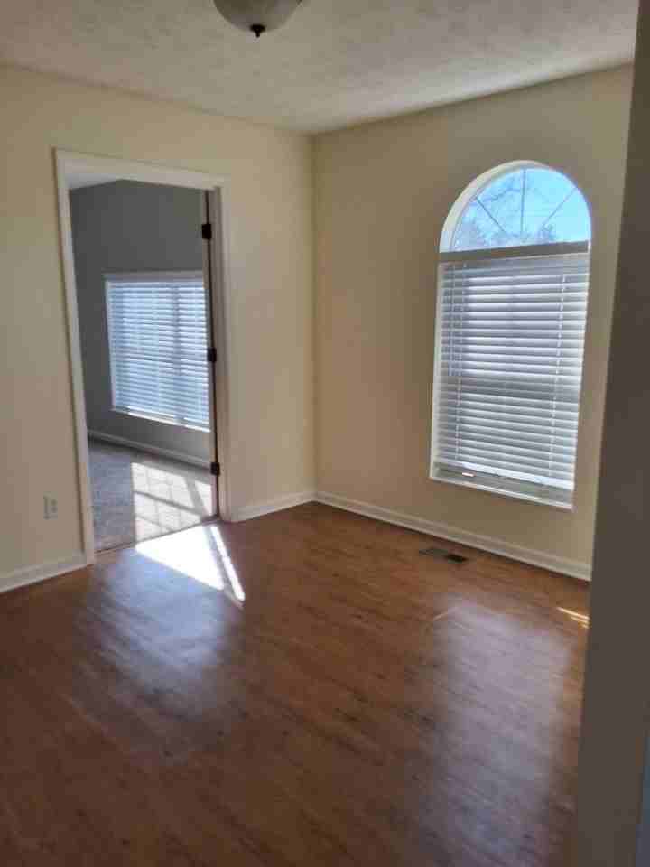 916 Chris Rd - Photo 4 of 20