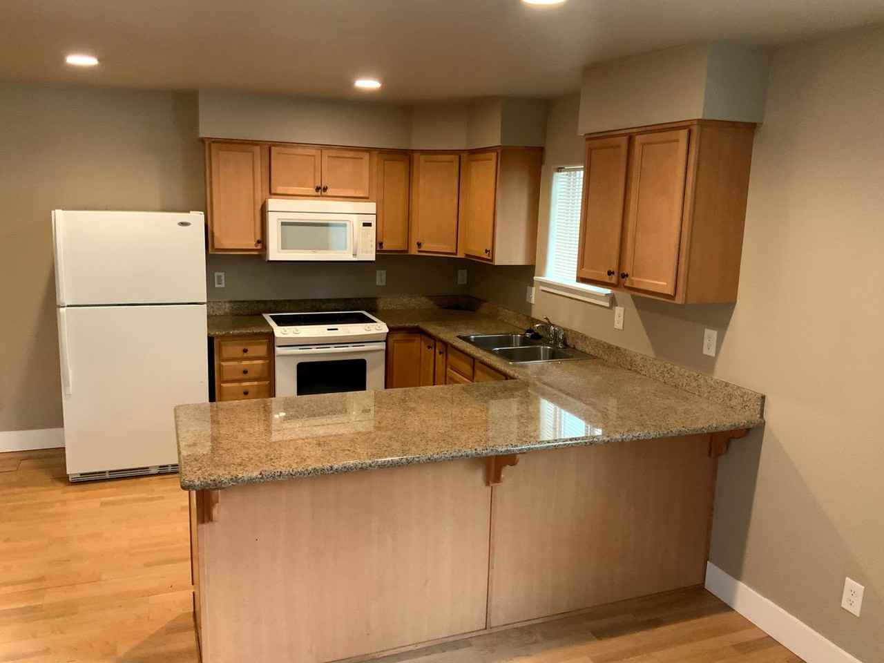 429 E 16th Ave - Photo 6 of 27