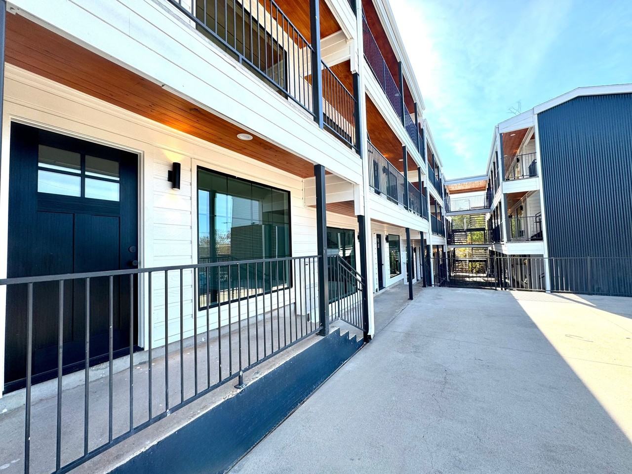 3311 Red River St #101 - Photo 2 of 25