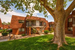 featured image of 4201 Meadowlark Ln Se