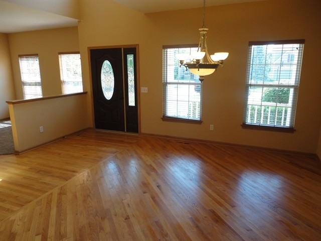 2592 Westminster Ln - Photo 2 of 14