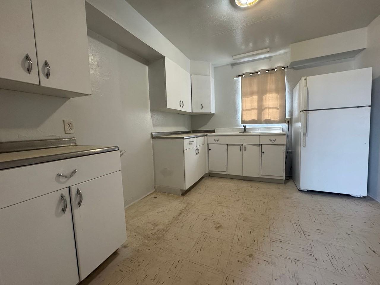 69 Powell Pl - Photo 3 of 10