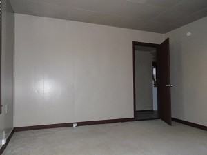206 12th St - Photo 5 of 9