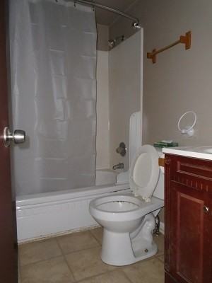 206 12th St - Photo 7 of 9