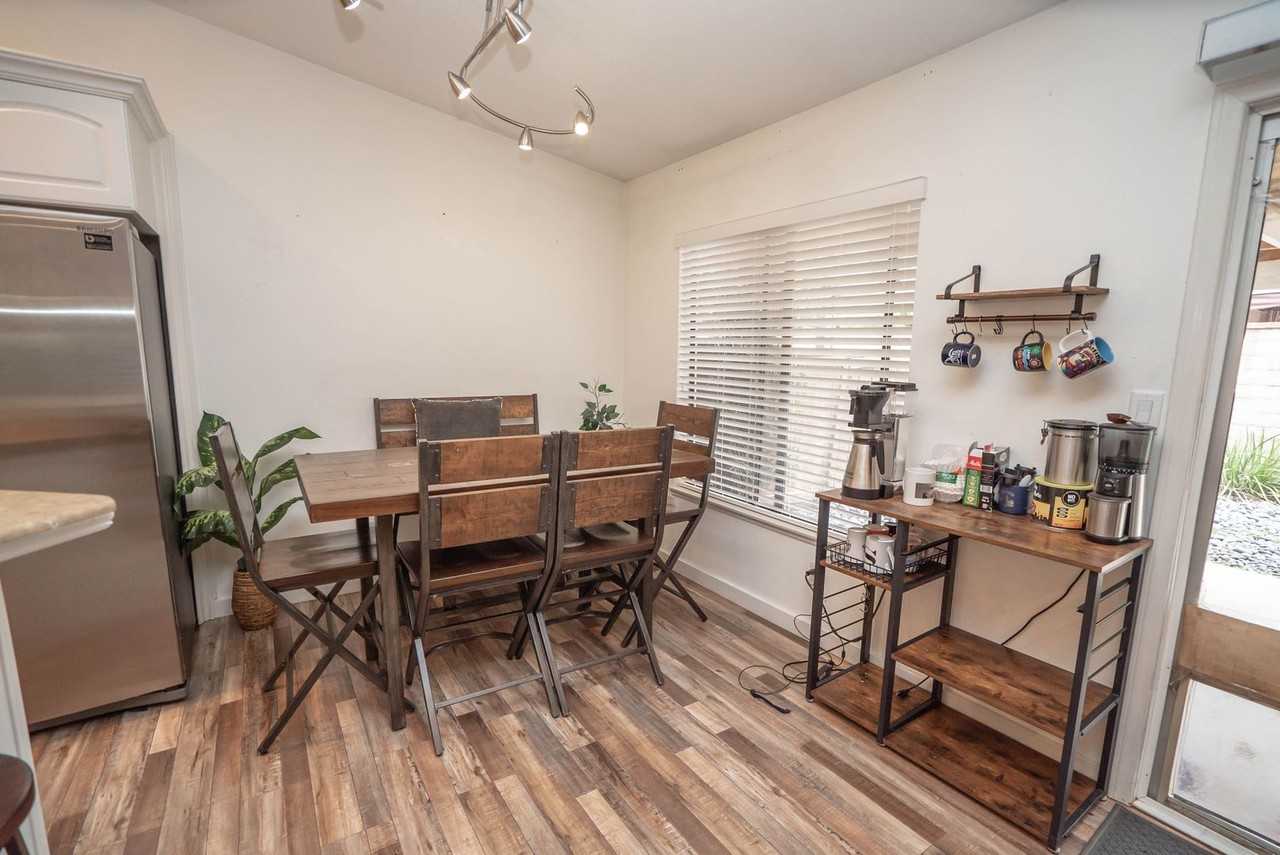 25731 Lupita Dr - Photo 3 of 17