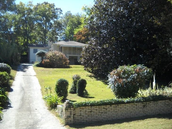 2040 Morehouse Dr Nw - Photo 2 of 17