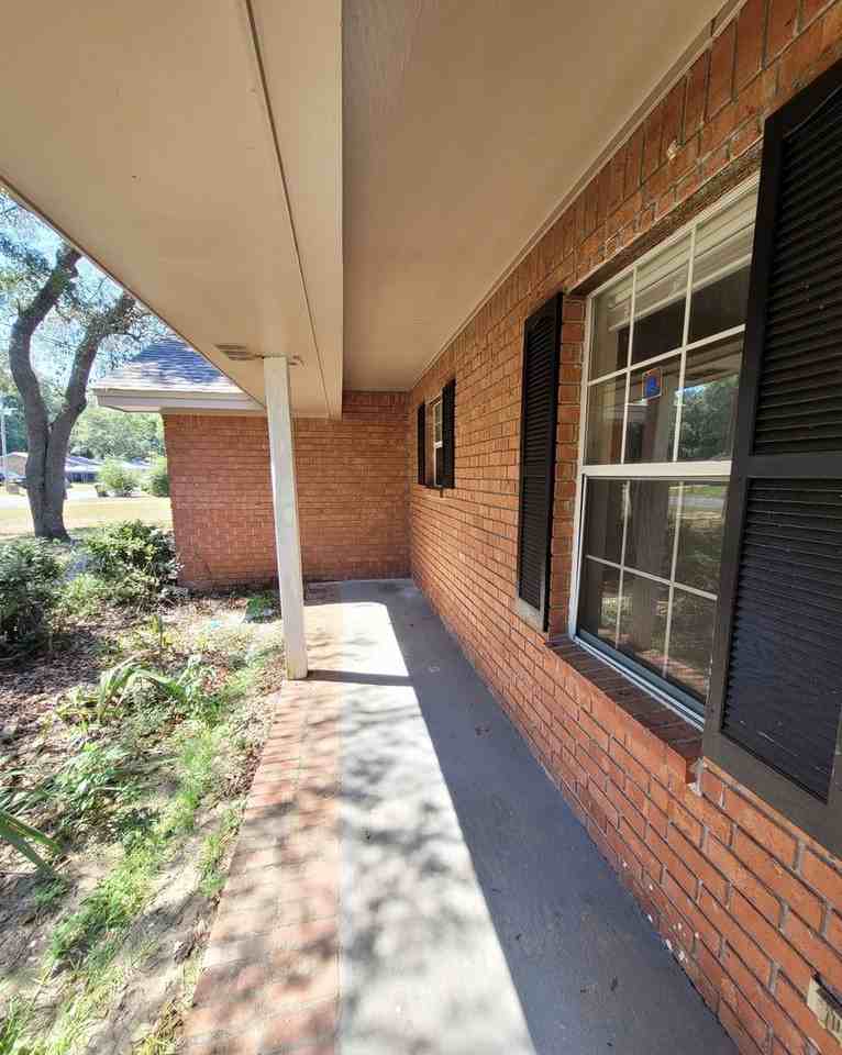 6506 Colonial Dr - Photo 7 of 19