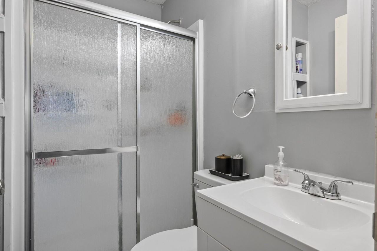1232 Paradise Hill Rd - Photo 2 of 11