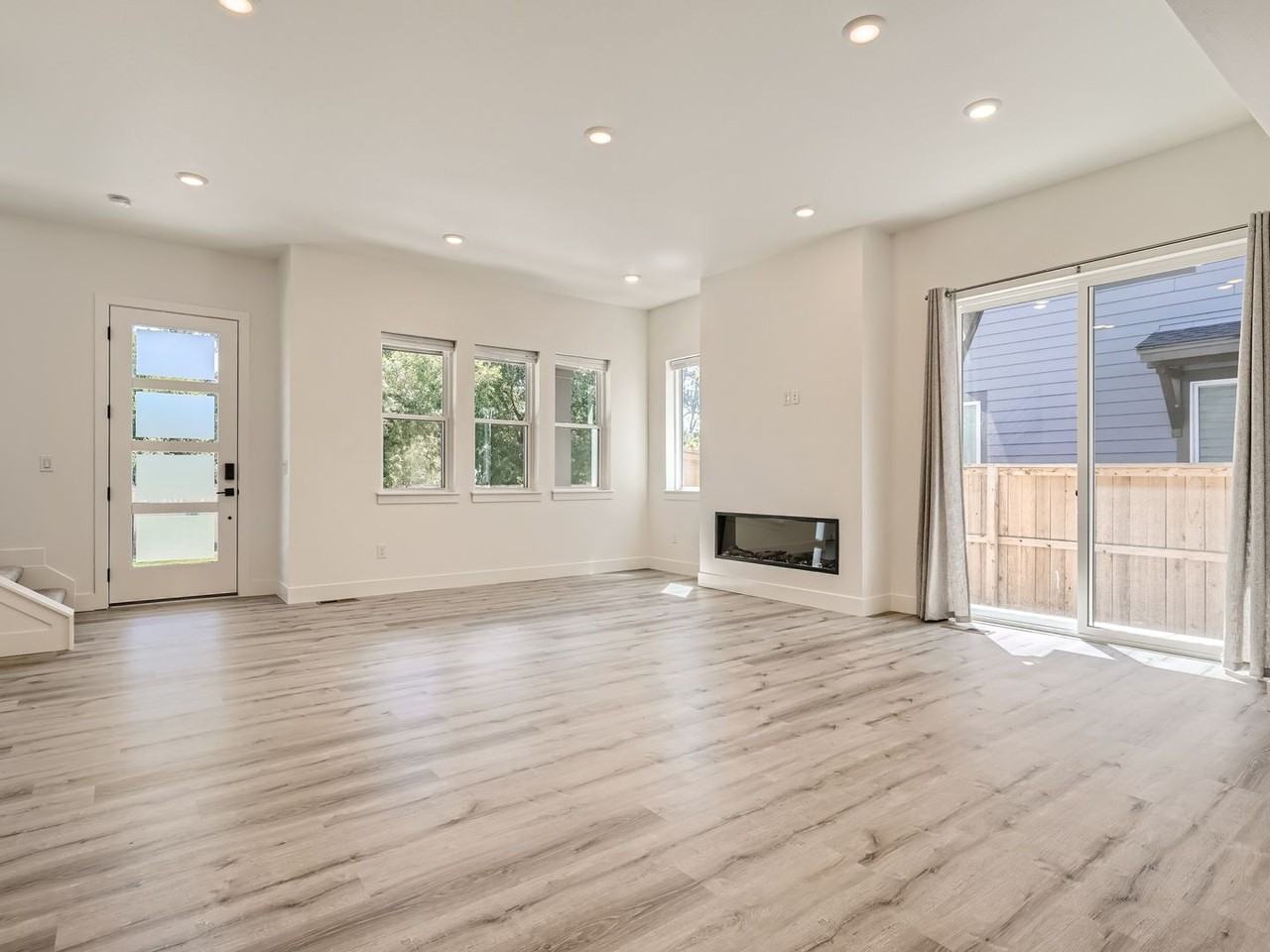 9415 E Colorado Ave - Photo 5 of 34