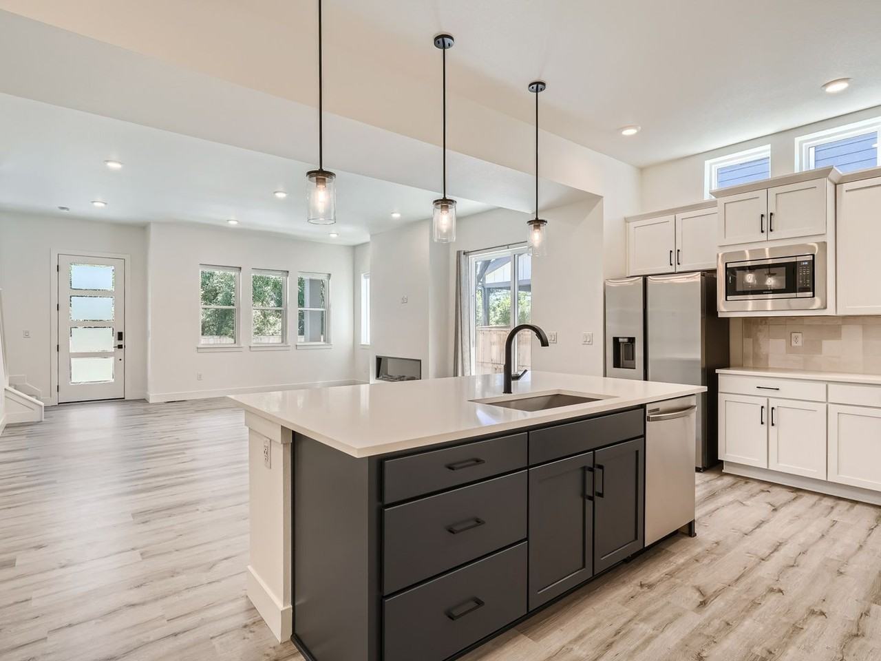 9415 E Colorado Ave - Photo 7 of 34