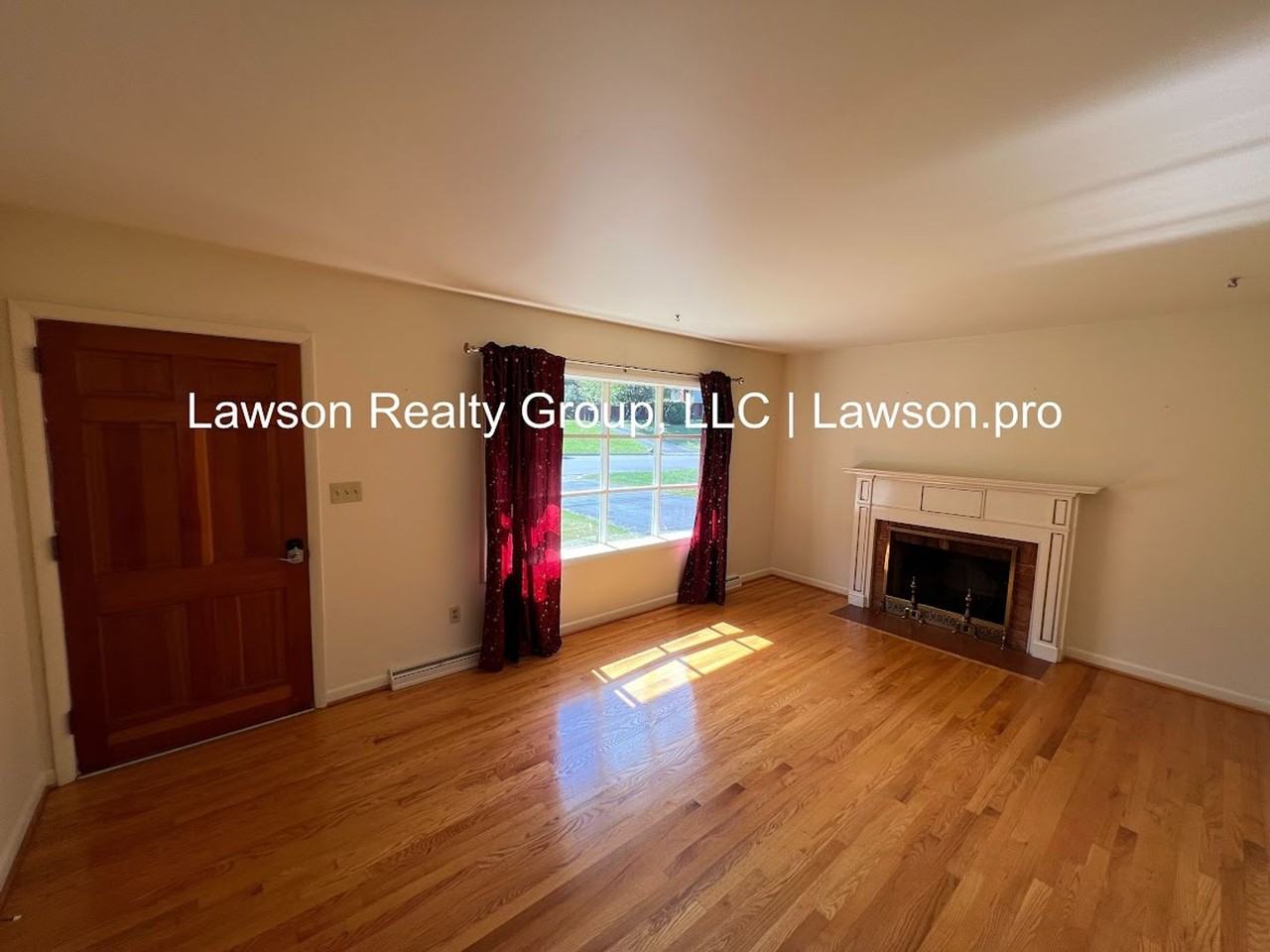 4514 Hammond Ln - Photo 3 of 31
