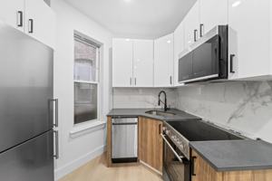 featured image of 514 E 188th St