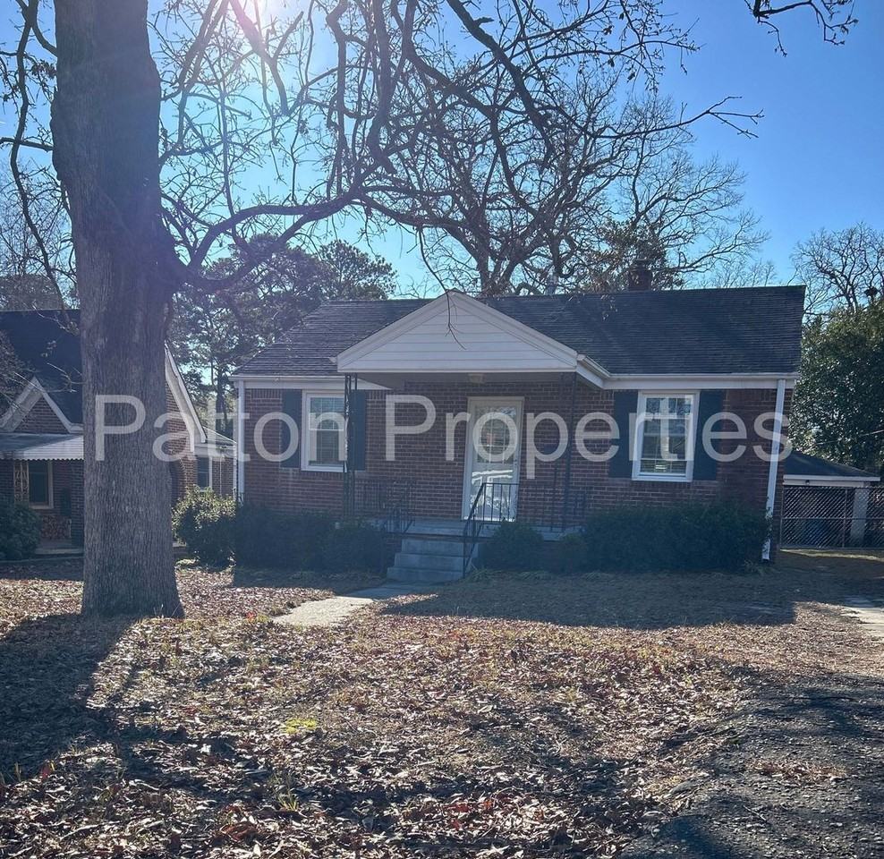1337 B Ave - Photo 2 of 17