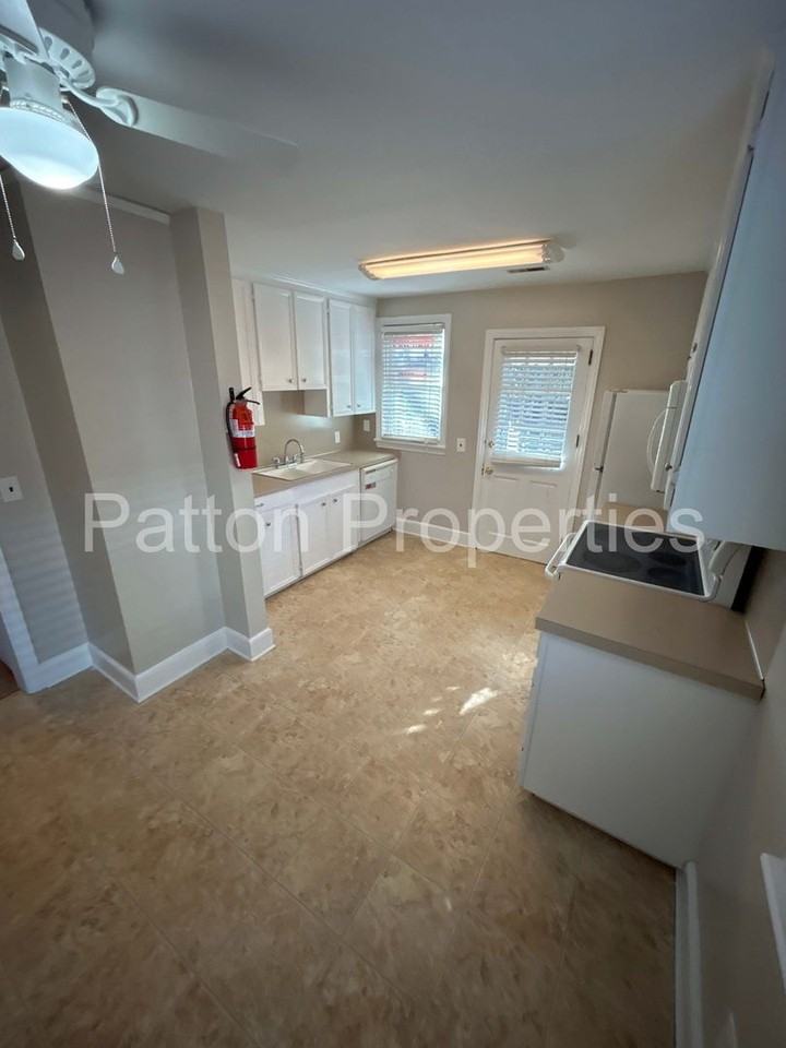 1337 B Ave - Photo 7 of 17