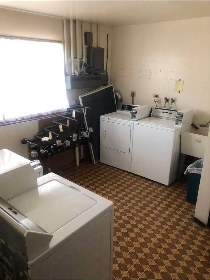 South Elgin Il, 60177 - Photo 3 of 14