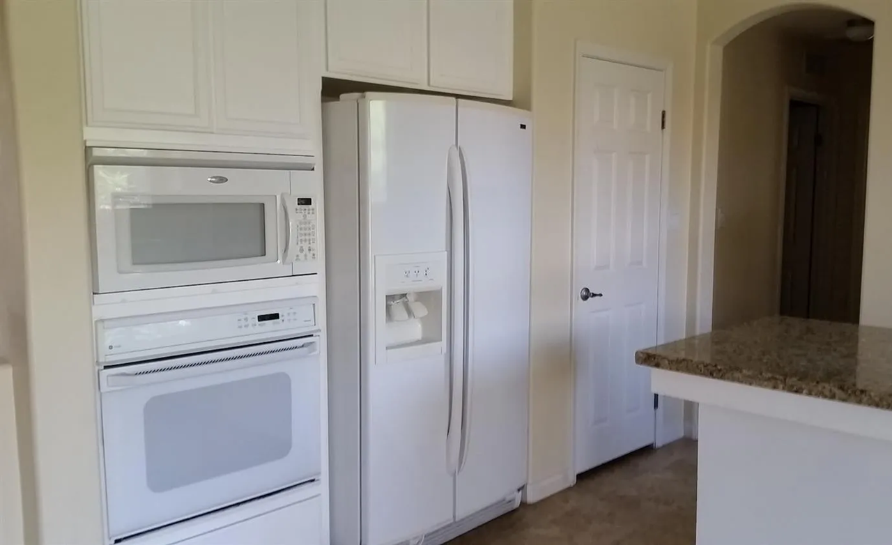 14510 Tralee Dr - Photo 2 of 17